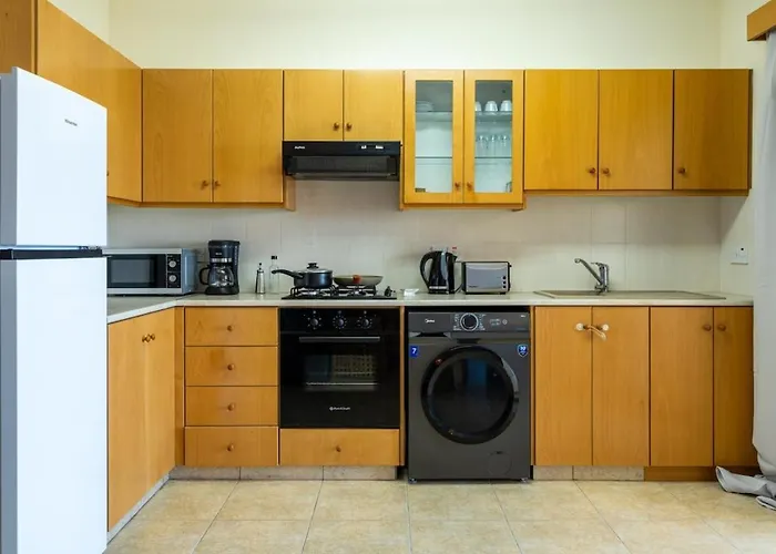 Bayview 2-br W Terrace In